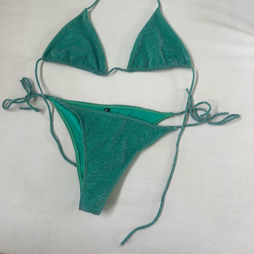Pretty Little thing size large mermaid green bikini